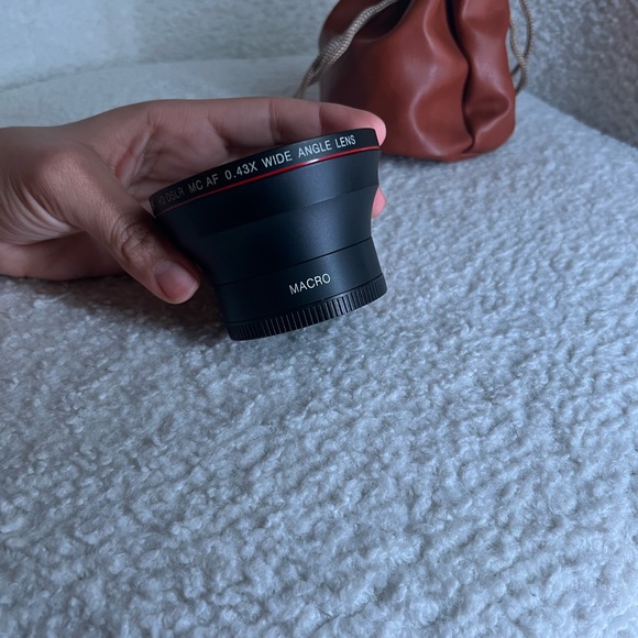 NEEWER 58MM 0.43X Professional Wide Angle Lens Macro - Picture 5 of 9